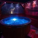Na Rowni Z Jacuzzi