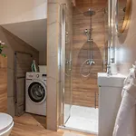 Na Rowni Z Jacuzzi